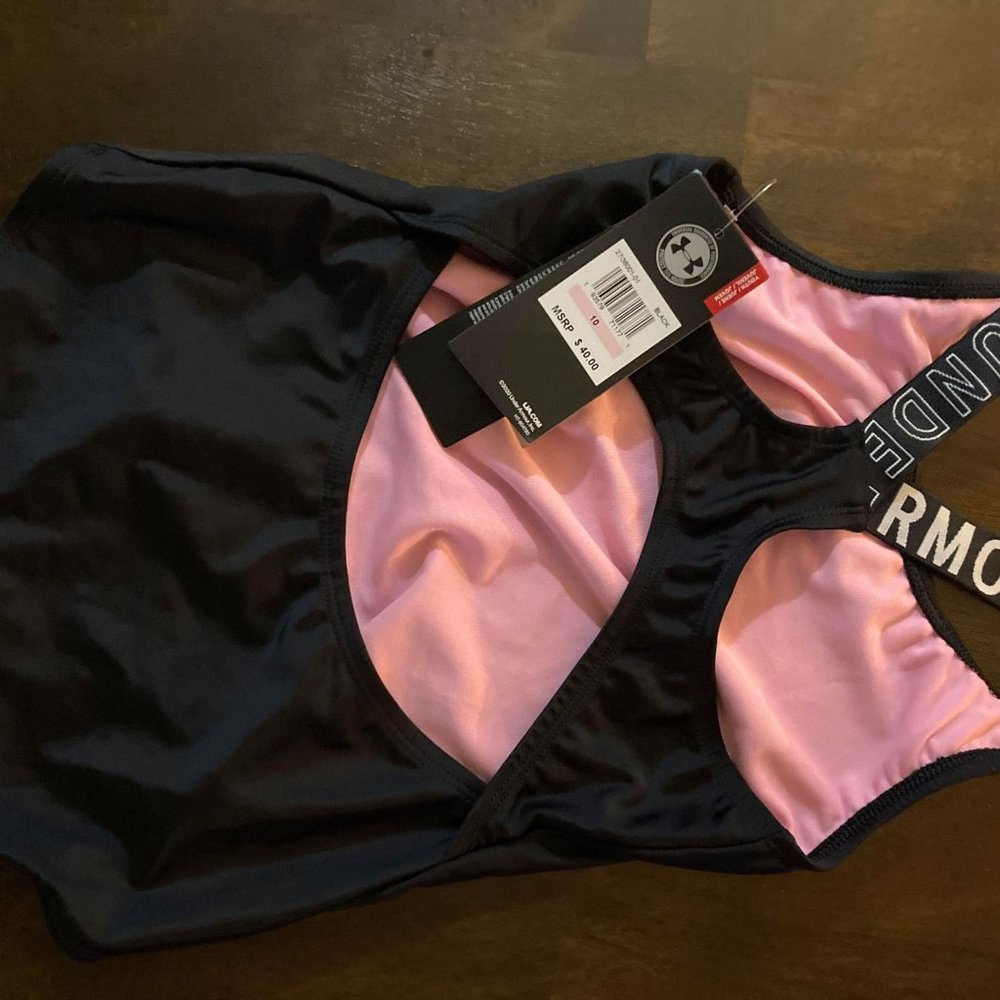 Size 10 Speedo